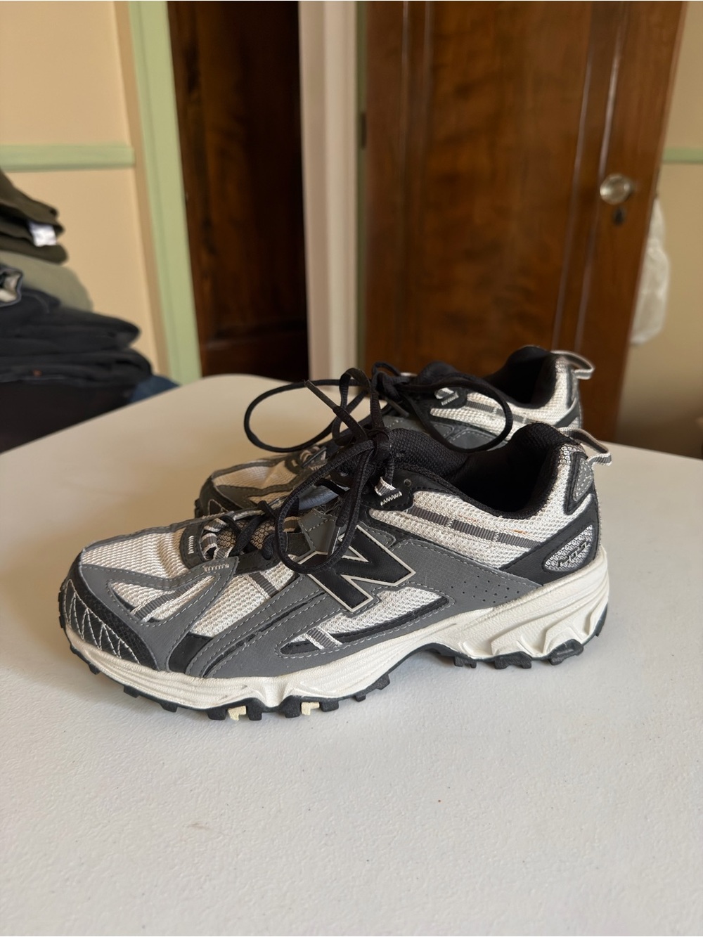 New Balance Mens Gray and White‎ Sneakers